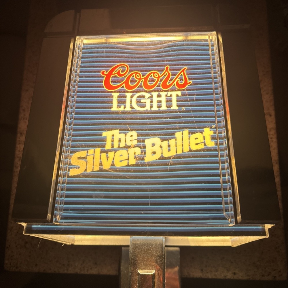 COORS LIGHT THE SILVER BULLET WALL LAMP 7" x 12"‎